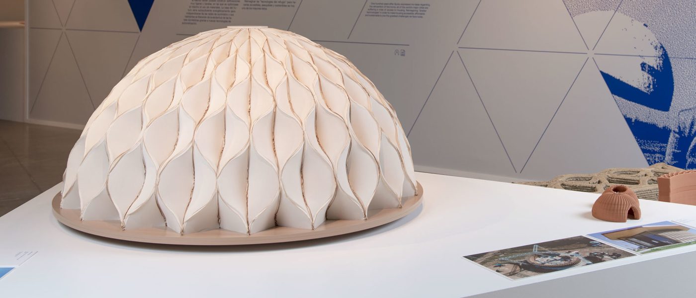 Abeer Seikaly. Weaving a Home, 2020 © Curiosidad radical. En la órbita de Buckminster Fuller. Espacio Fundación Telefónica, 2020.
